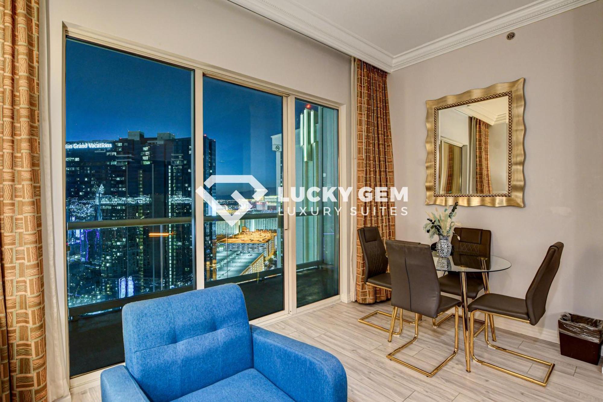 לאס וגאס Lucky Gem Penthouse & Luxury Suites At Signature Resort, Balcony Strip View 3505 מראה חיצוני תמונה
