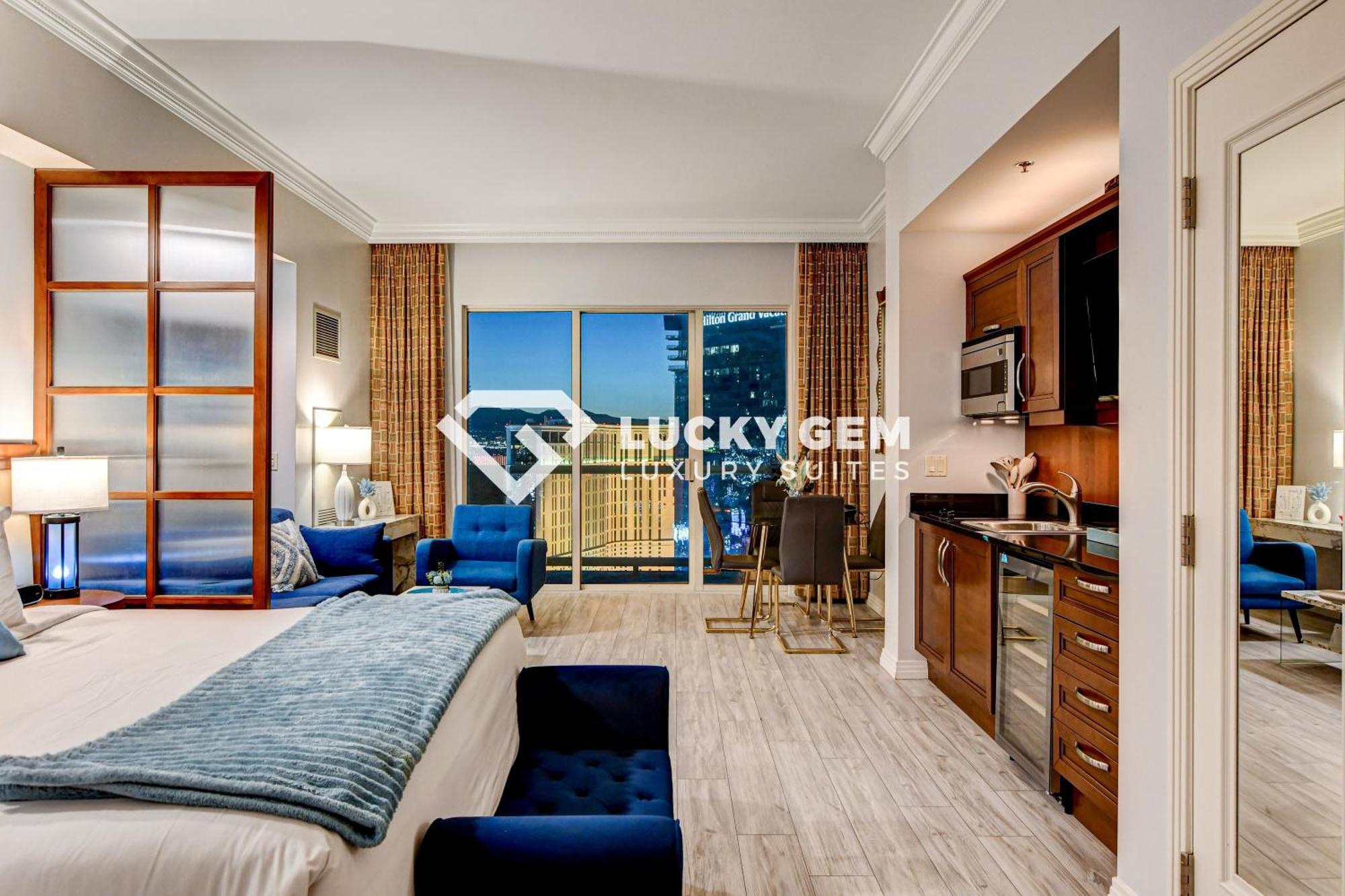 לאס וגאס Lucky Gem Penthouse & Luxury Suites At Signature Resort, Balcony Strip View 3505 מראה חיצוני תמונה